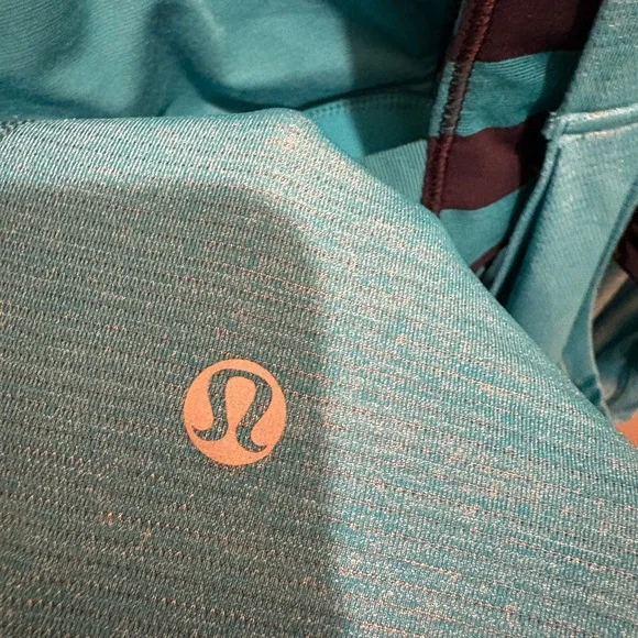 Lululemon 2-In-Run Tank - Picture 4 of 5